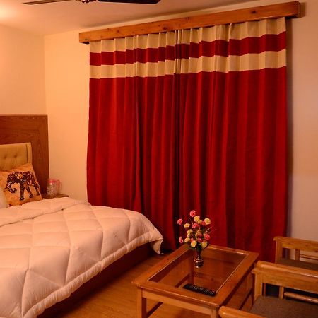 Bed and Breakfast Ambika Bliss Manāli Zewnętrze zdjęcie