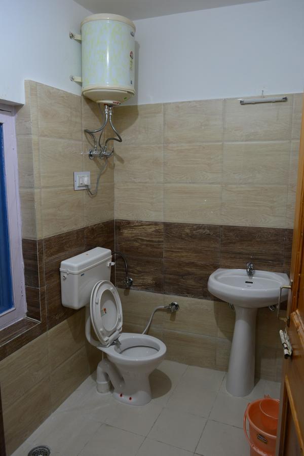 Bed and Breakfast Ambika Bliss Manāli Zewnętrze zdjęcie